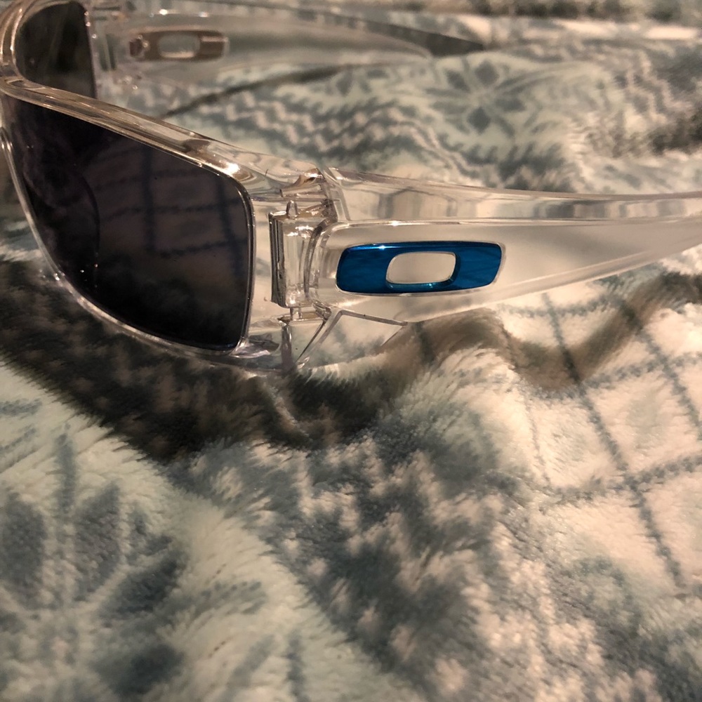 Nice Oakley sunglasses!